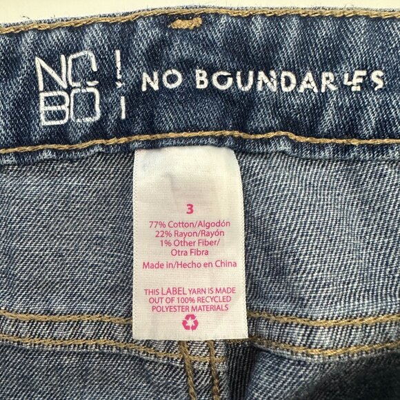 No Boundaries Straight Distressed Women's size 3 Medium Blue Denim jeans - Picture 3 of 4